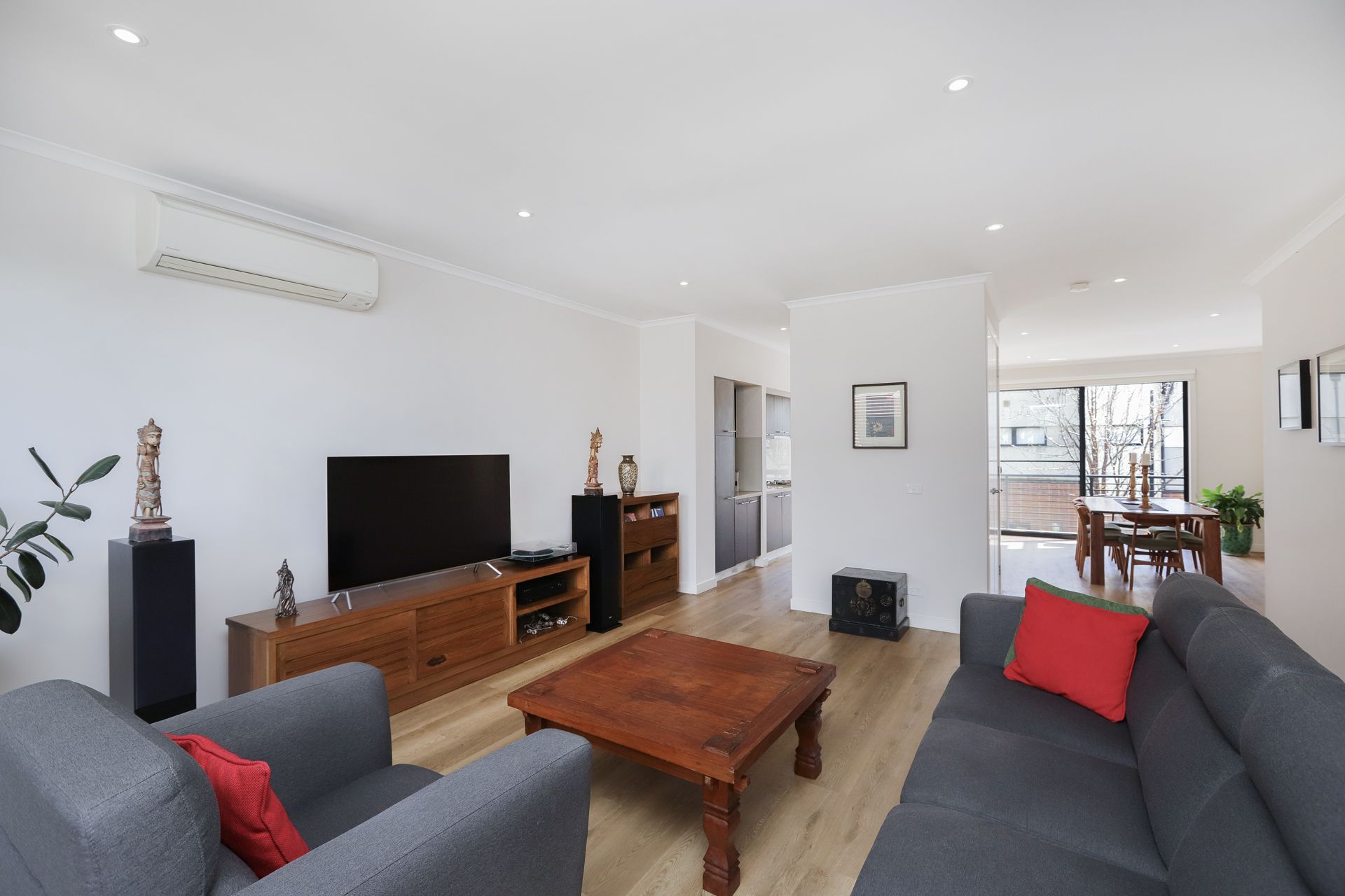 47 Beaurepaire Parade Footscray VIC, Footscray - Thumbnail 4