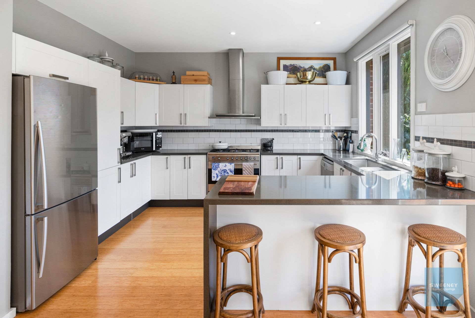 4 Sherdley Green, Caroline Springs - Thumbnail 3