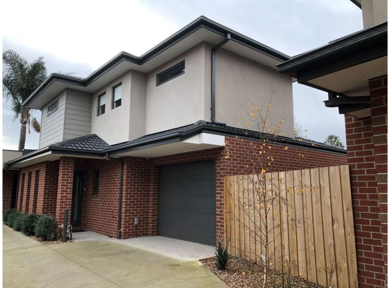 2/17 Acheron Avenue, Reservoir