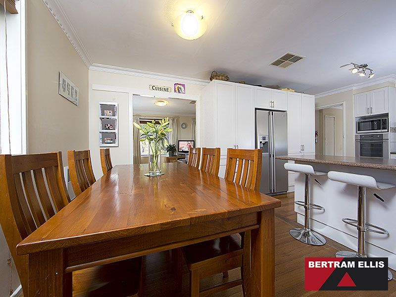 27 Hyndes Crescent, Holder - Thumbnail 5