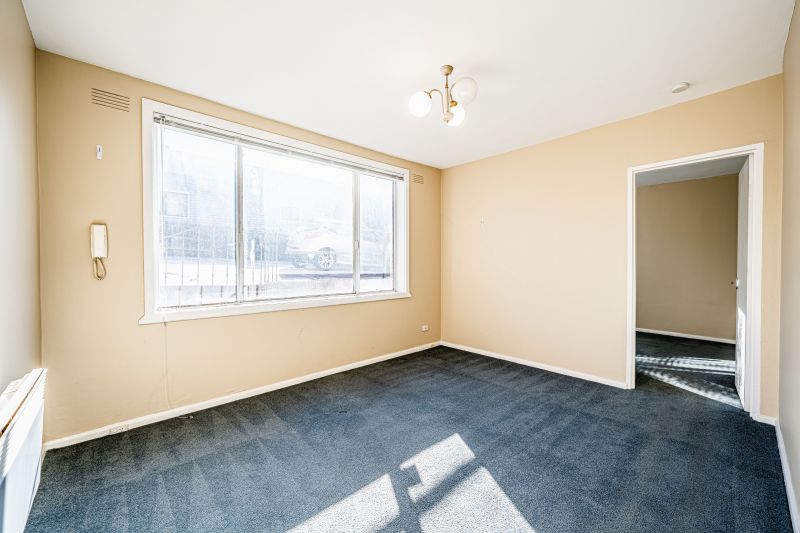 8/345 Moreland Road, Coburg