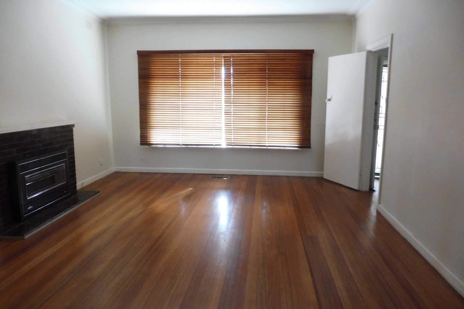 SPACIOUS 3 BEDROOM HOME