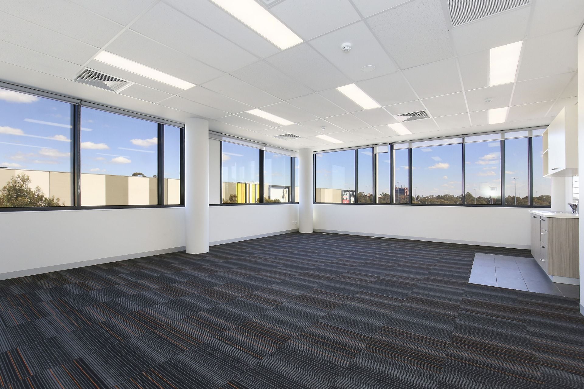 PREMIUM OFFICE OR MEDICAL SUITE IN THE HEART OF UNI HILL