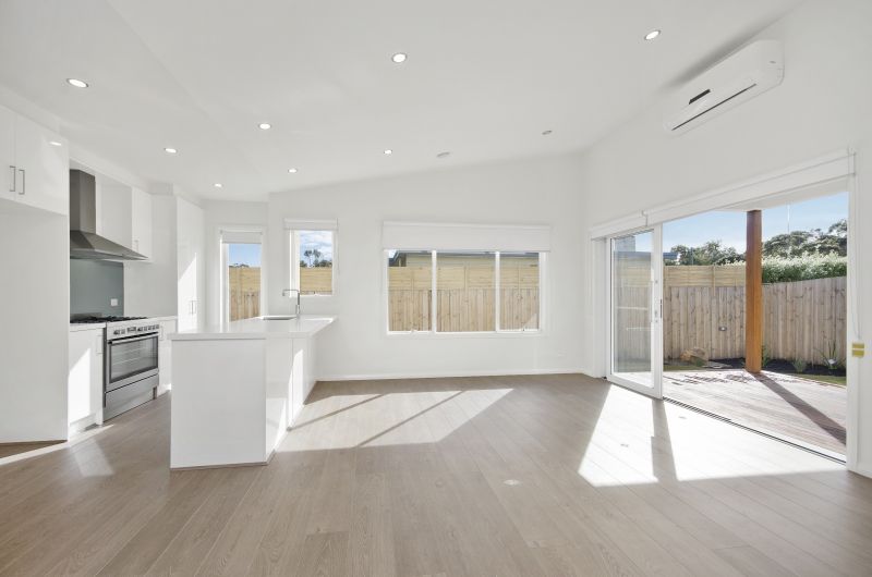 2/37 Epworth St Ocean Grove VIC, Ocean Grove - Thumbnail 4