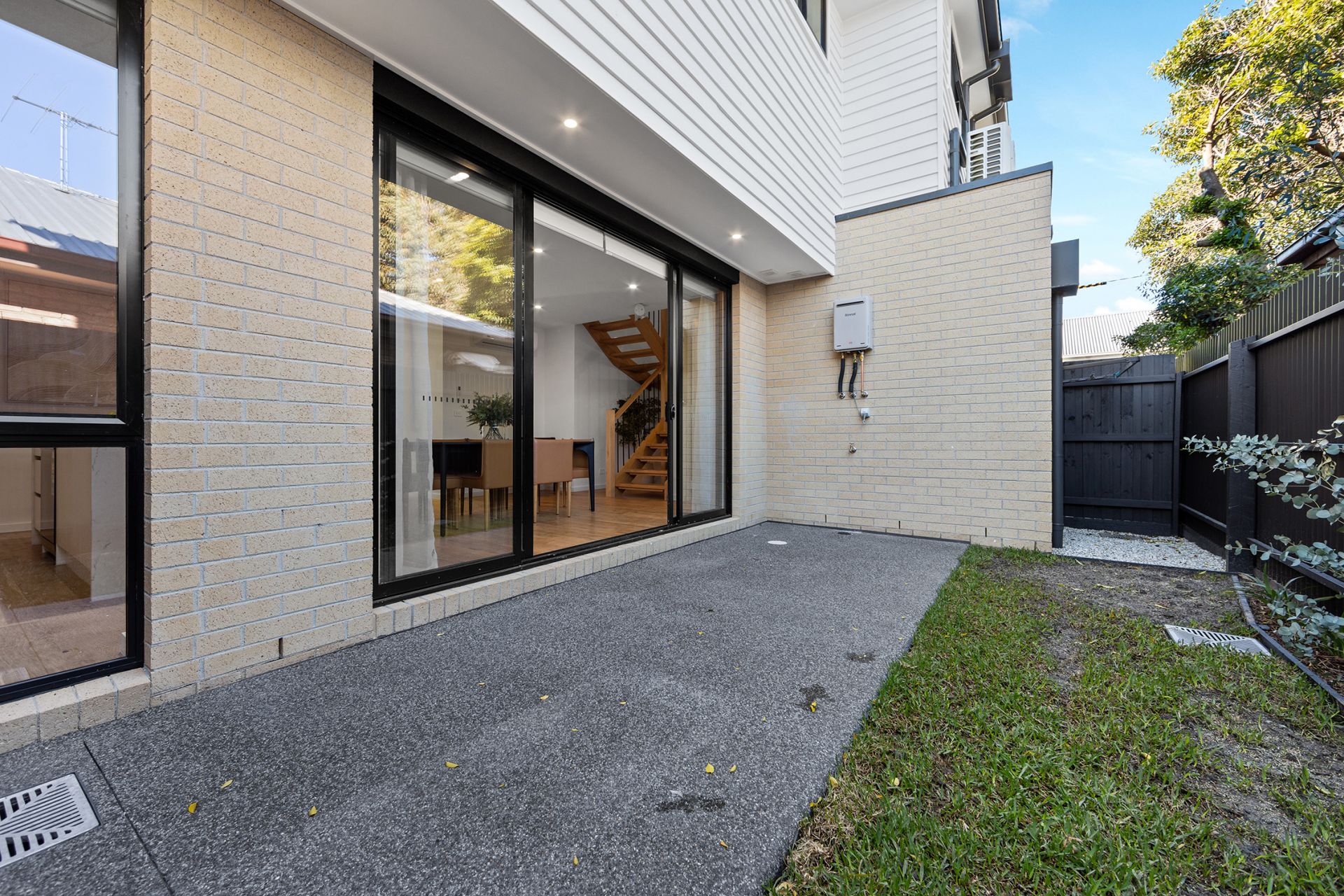 71 Lynch Street, Footscray - Thumbnail 8