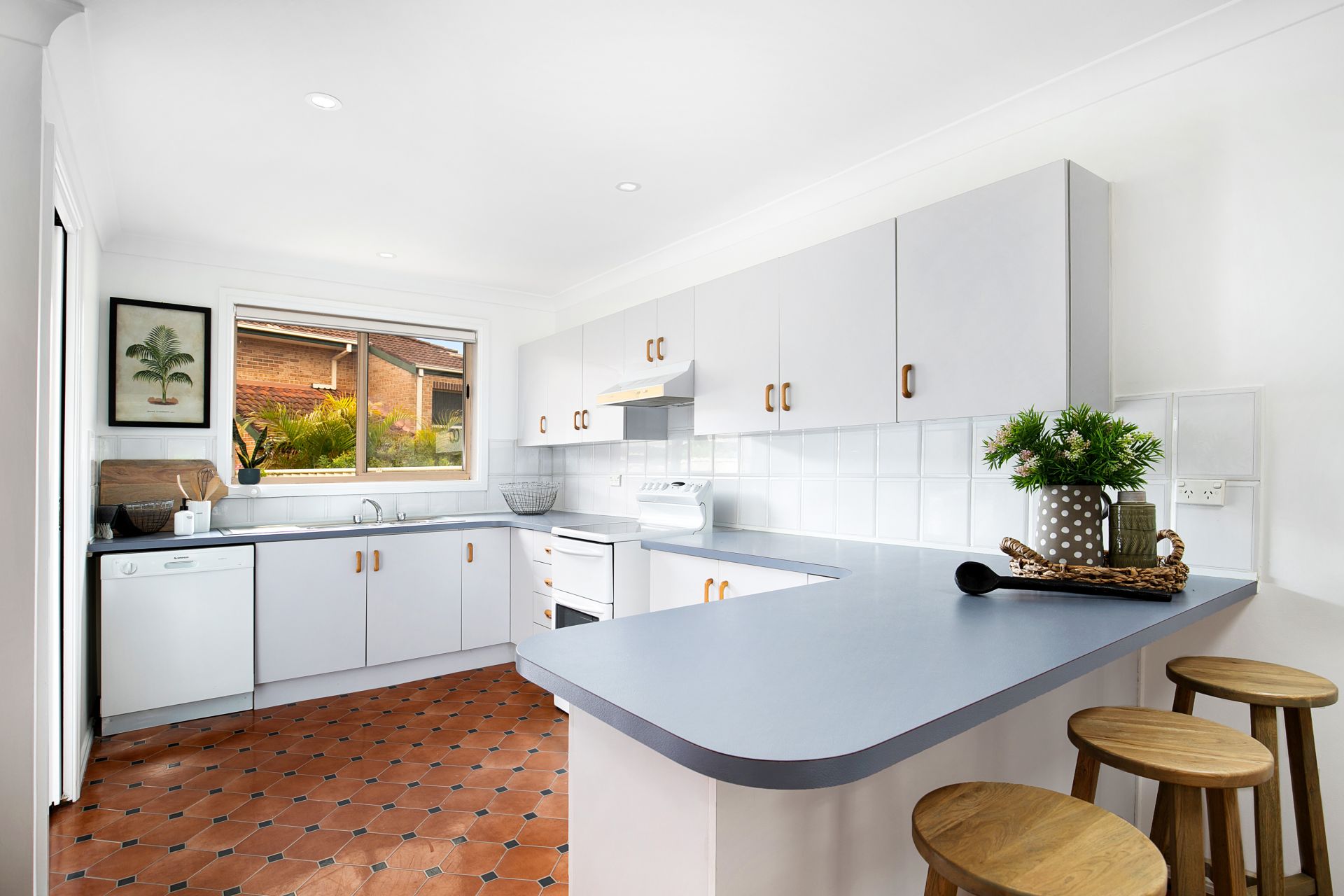 4/9-11 Kumbardang Avenue, Miranda, Miranda - Thumbnail 4