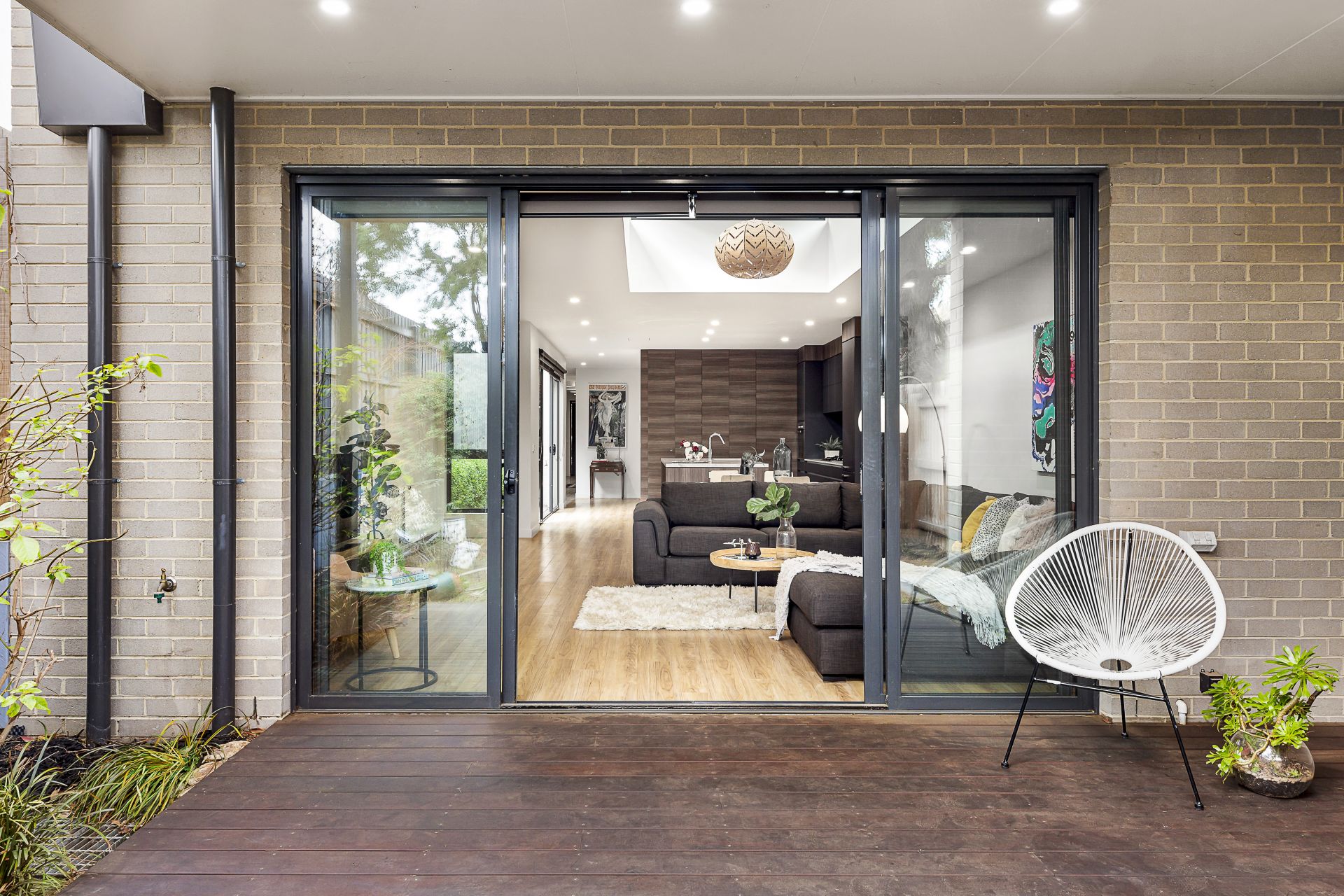 Beautifully Finished Townhouse Ideal For Family Life