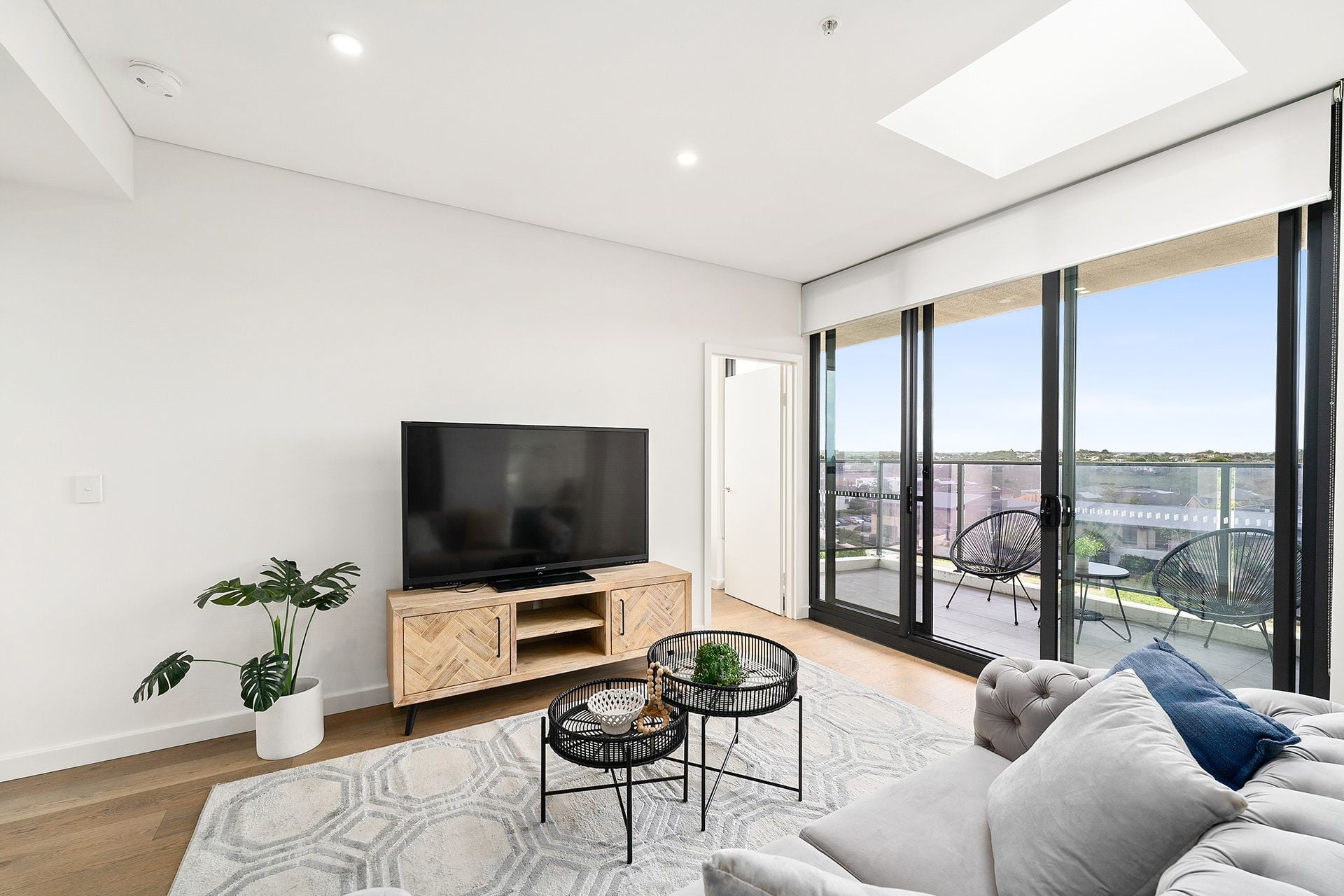 704/17 Garrigarrang Avenue Kogarah NSW, Kogarah - Thumbnail 2