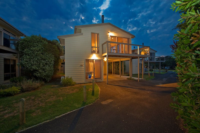 4/9 Great Ocean Road (Marengo), Apollo Bay, VIC, Apollo Bay - Thumbnail 2