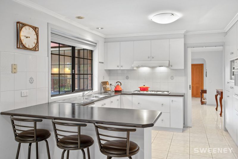 12 Markey Court, Altona Meadows - Thumbnail 3