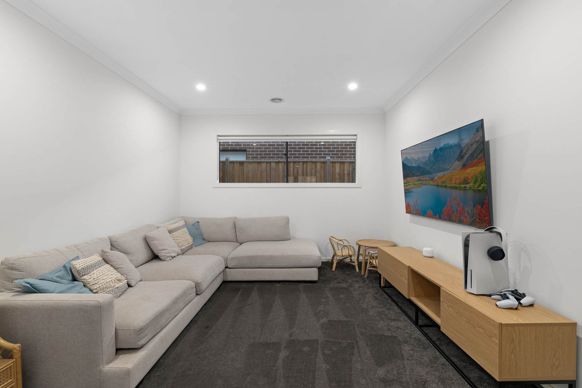 50 Grande Belmond Avenue, Clyde OBrien Real Estate