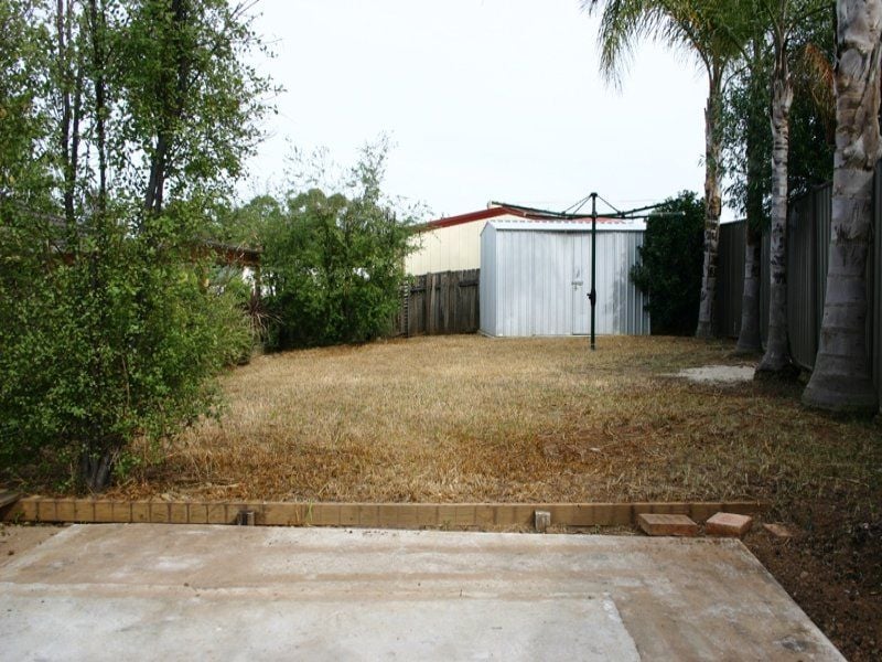 Real Estate For Sale 27 Clennam Avenue Ambarvale , NSW