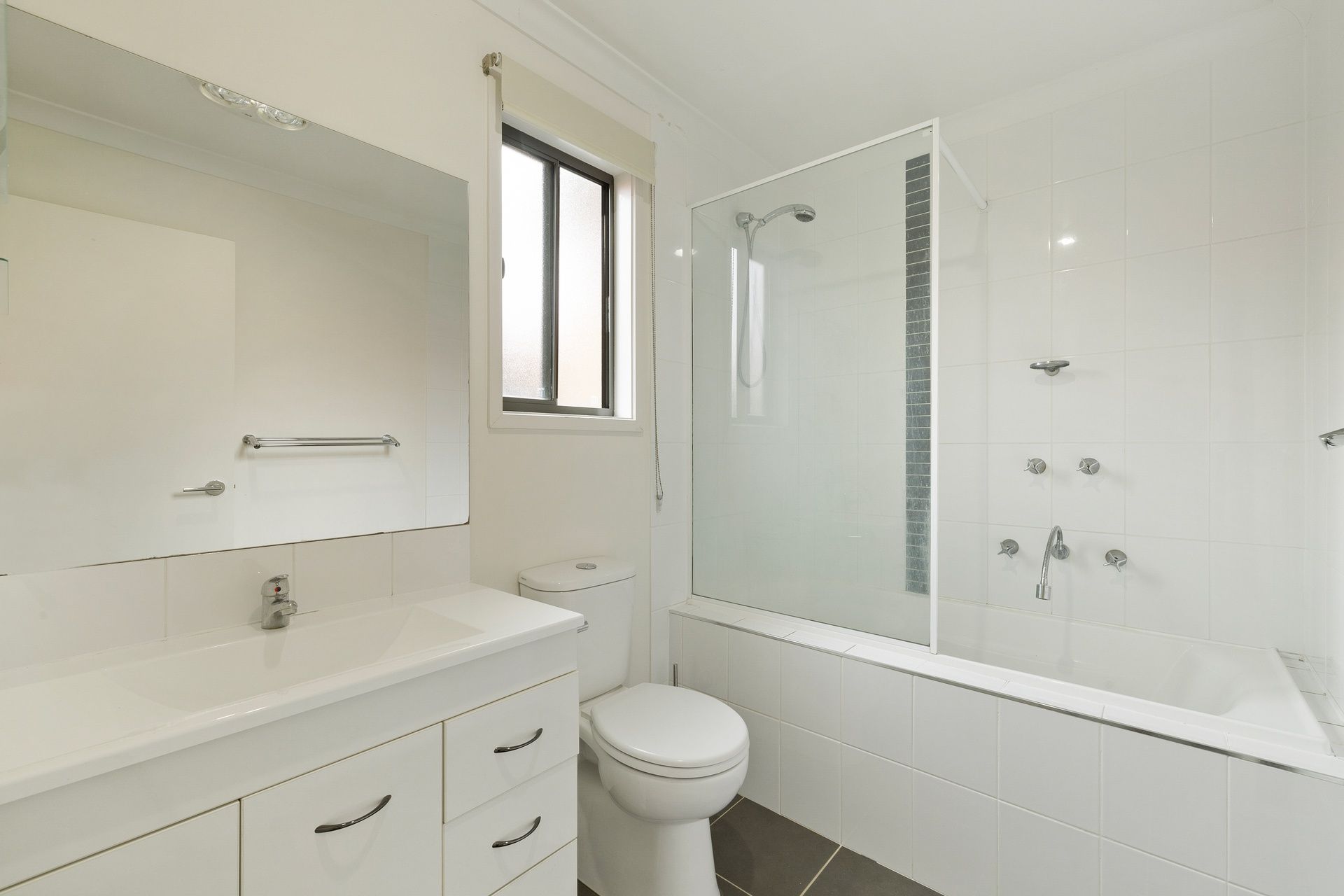 Real Estate For Lease 3 Sisely Street Macgregor , ACT