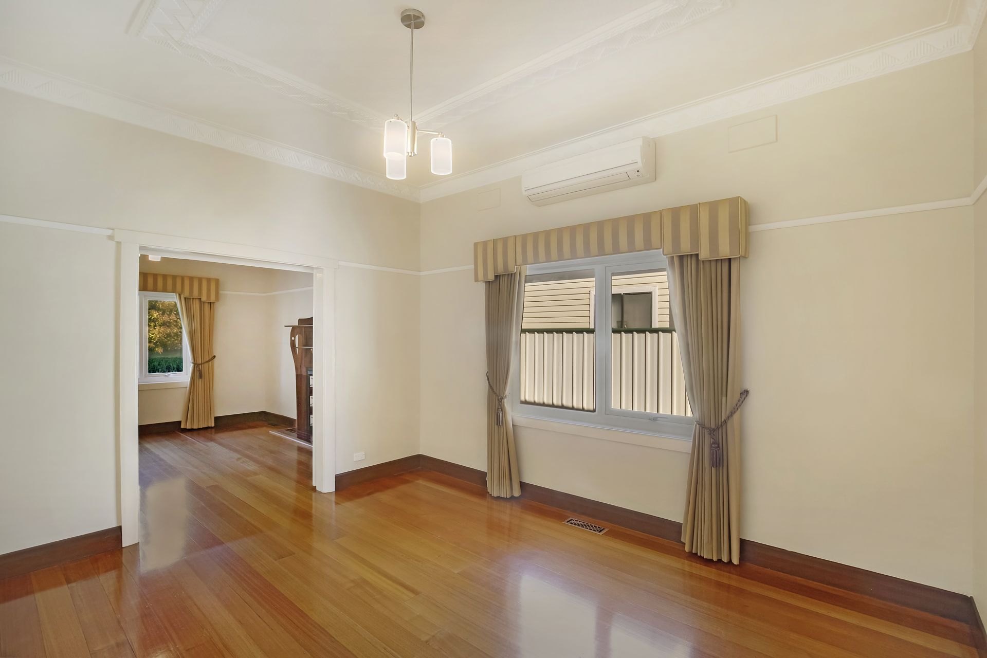 Perfectly positioned family home!