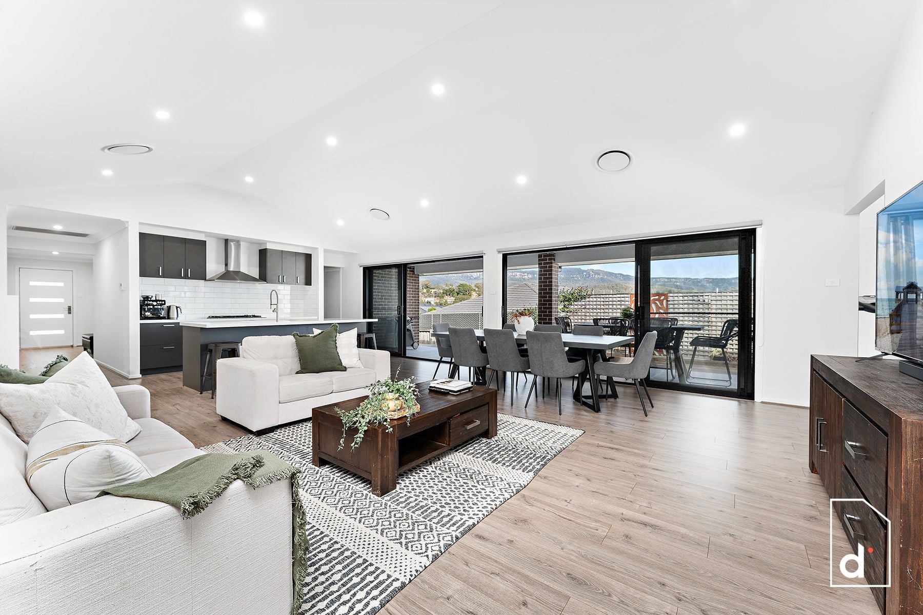 8 Huskisson Street, Tullimbar NSW