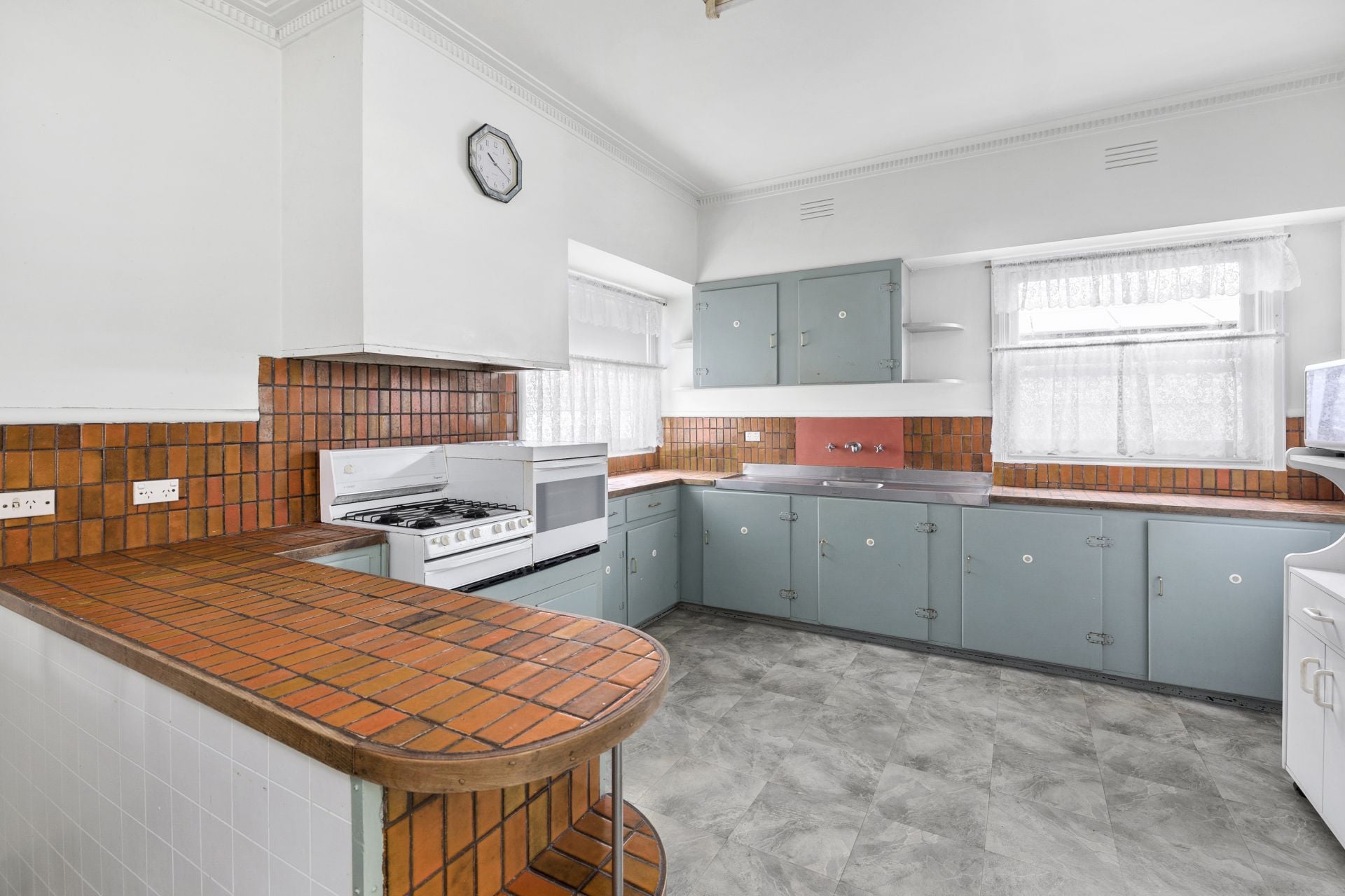 Real Estate For Sale 11 Howard Street Lorne , VIC