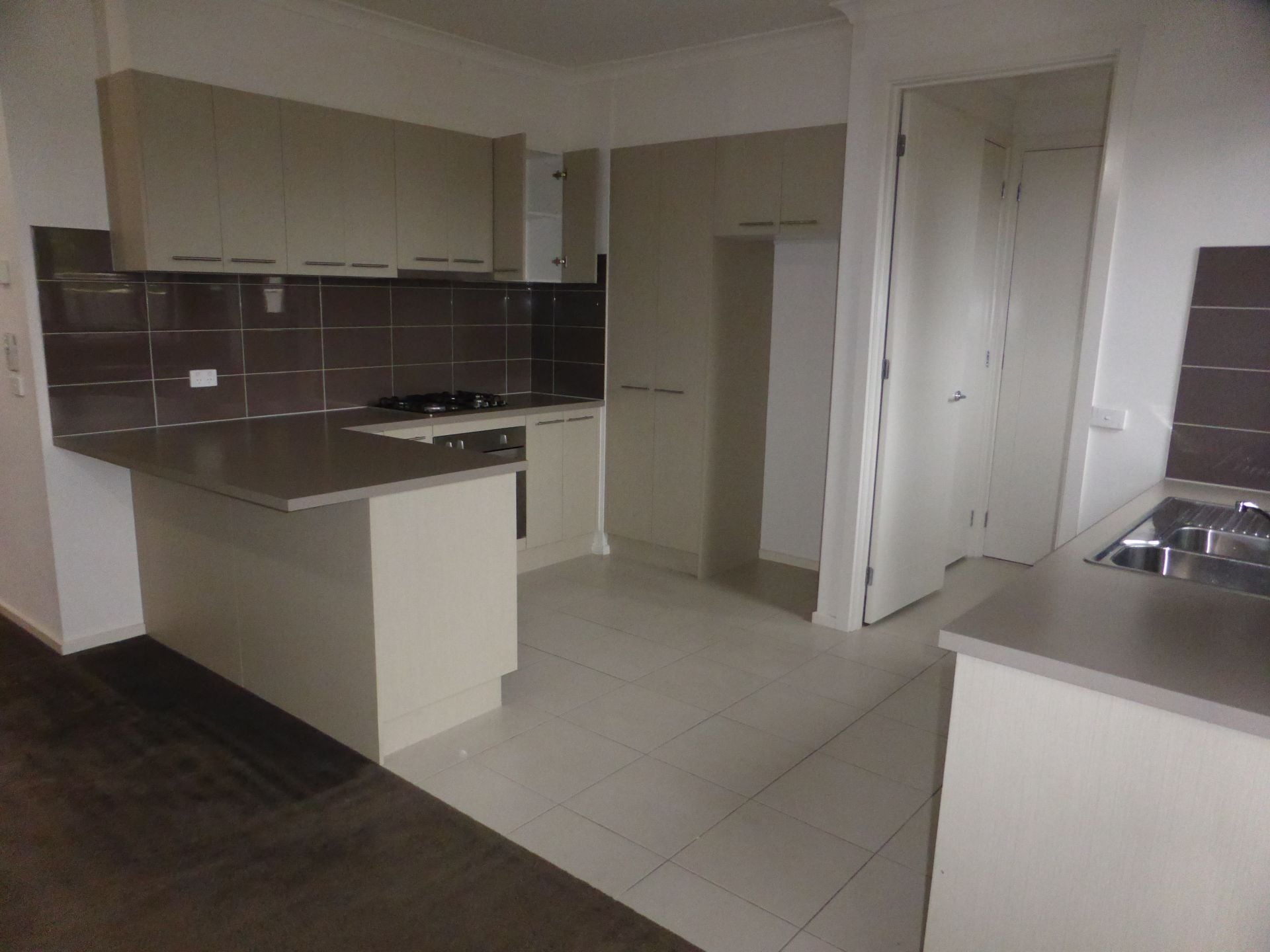 Huge 3 Bedroom Unit with Superb Alfresco Area