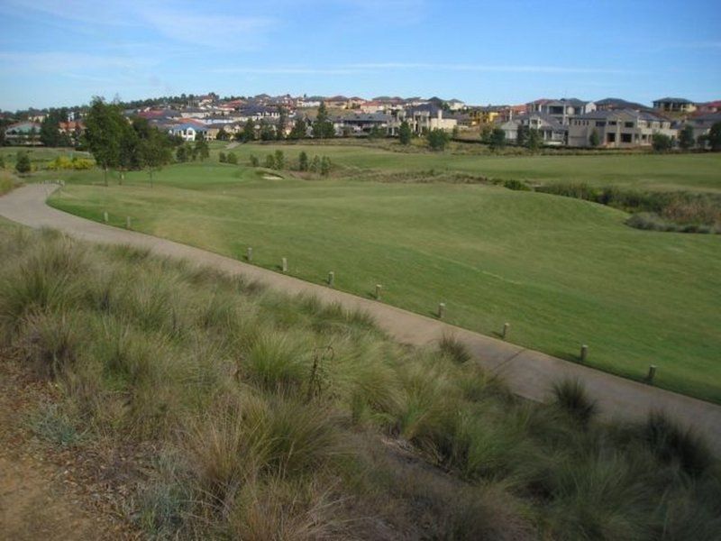 Real Estate For Sale 42 Homestead Circuit Macquarie Links , NSW