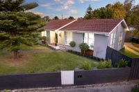1 Pecan Court, Frankston North VIC