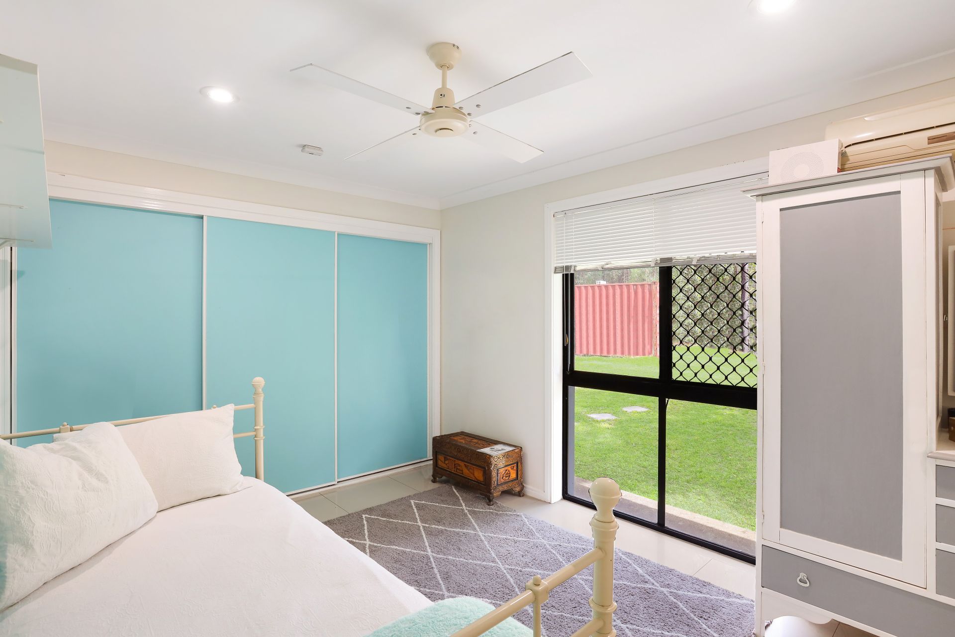 4 Royston Crescent, Reedy Creek Cole Residential