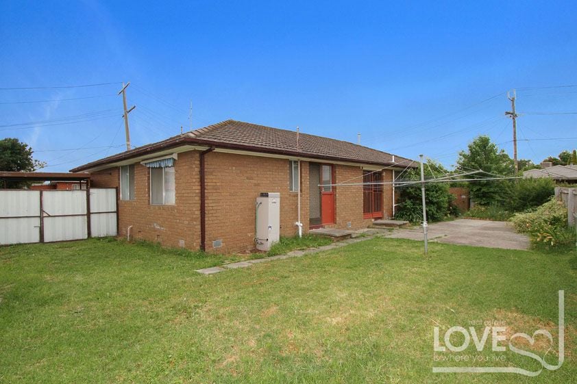 DESIRABLE HOME & DESIRABLE LOCATION    *Insp Tue 9th Feb @ 4:20pm*