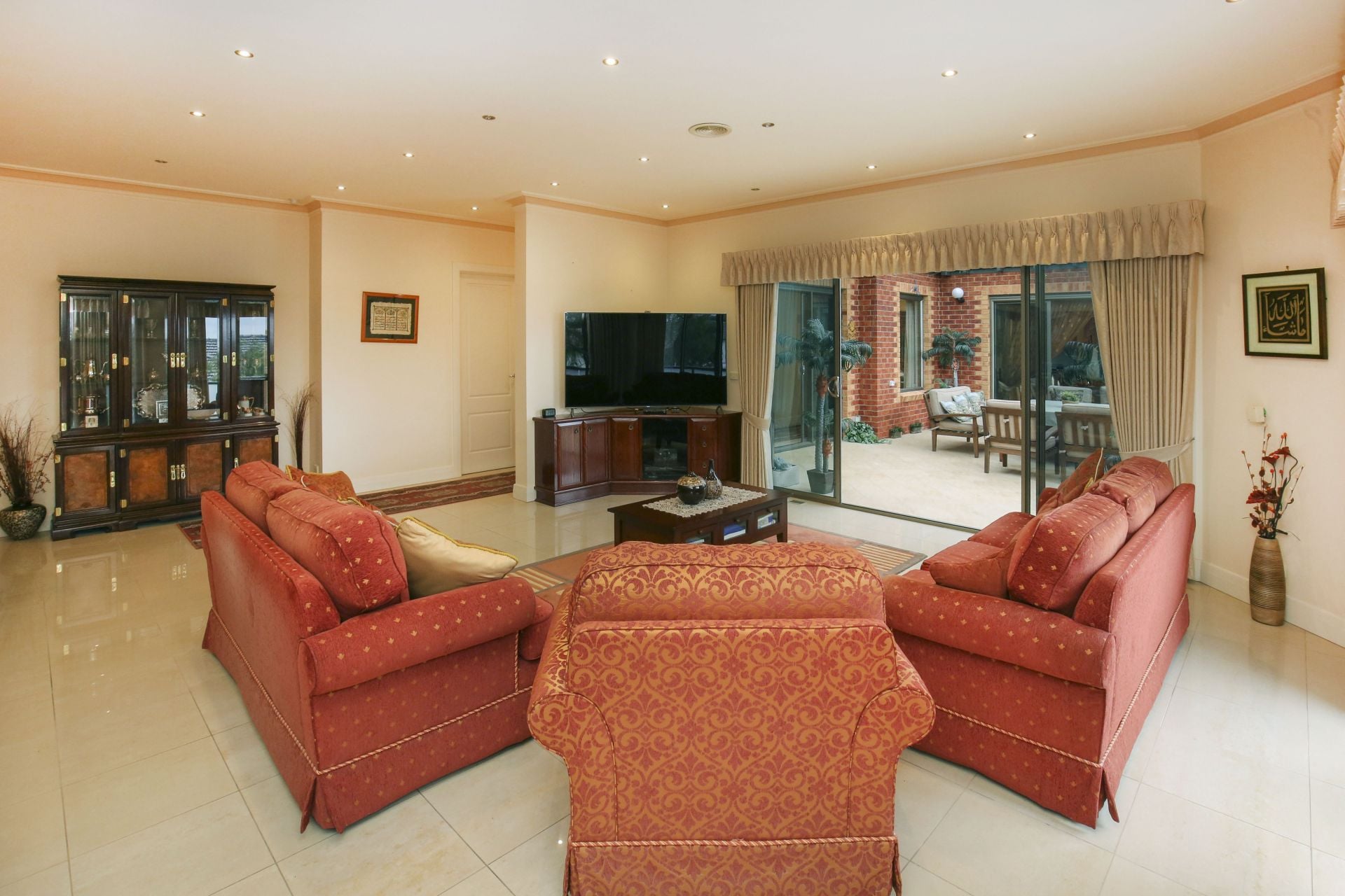 GRAND DESIGN LIVING