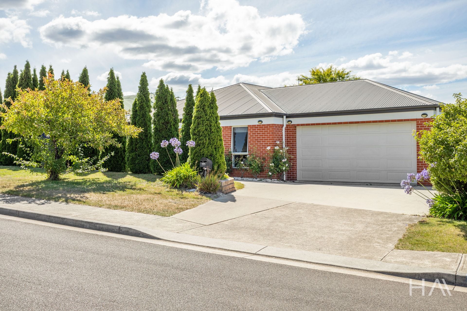 19 Trafalgar Drive Prospect Vale, Prospect Vale - Thumbnail 2