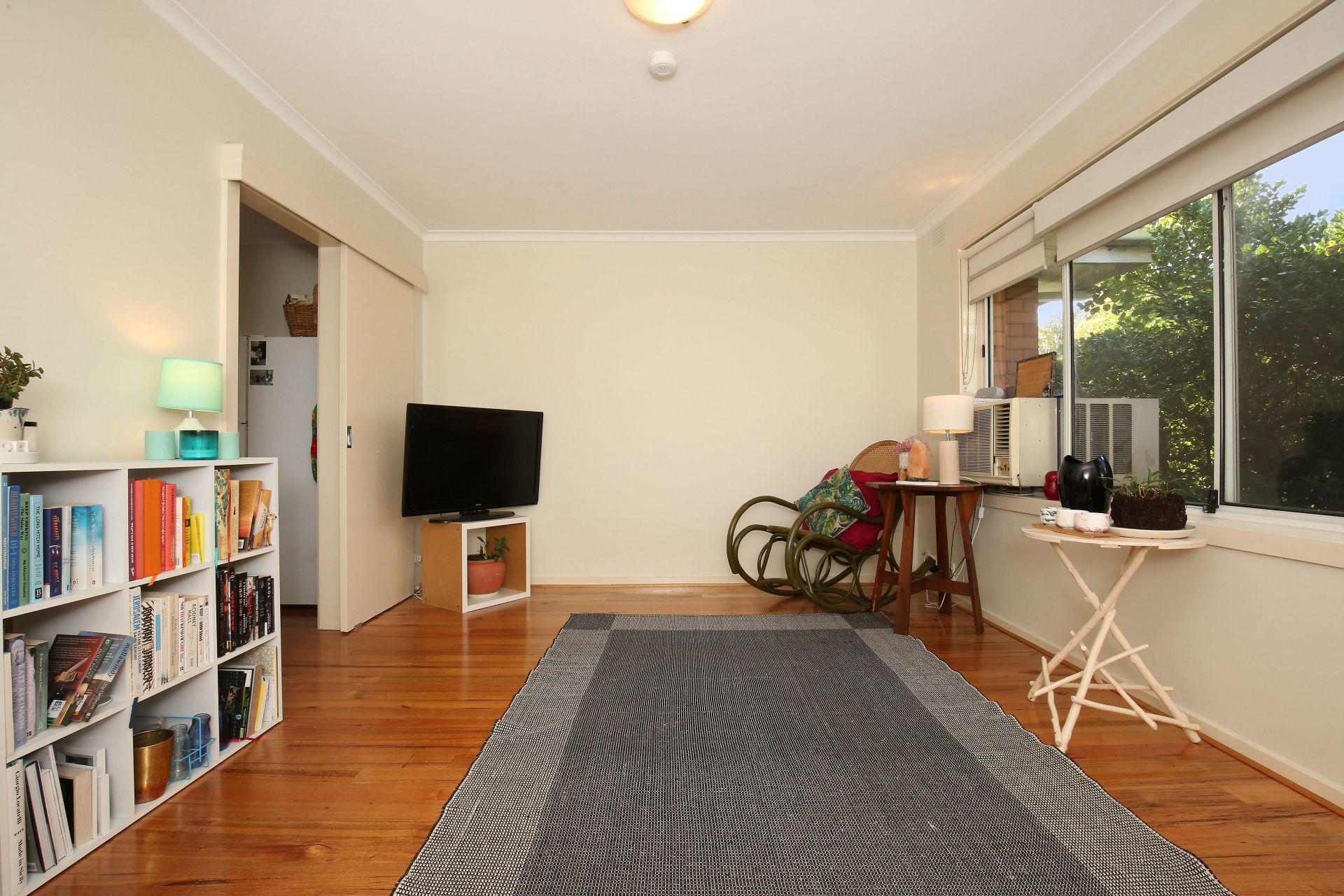 Refurbished Unit In The Heart Of Thornbury