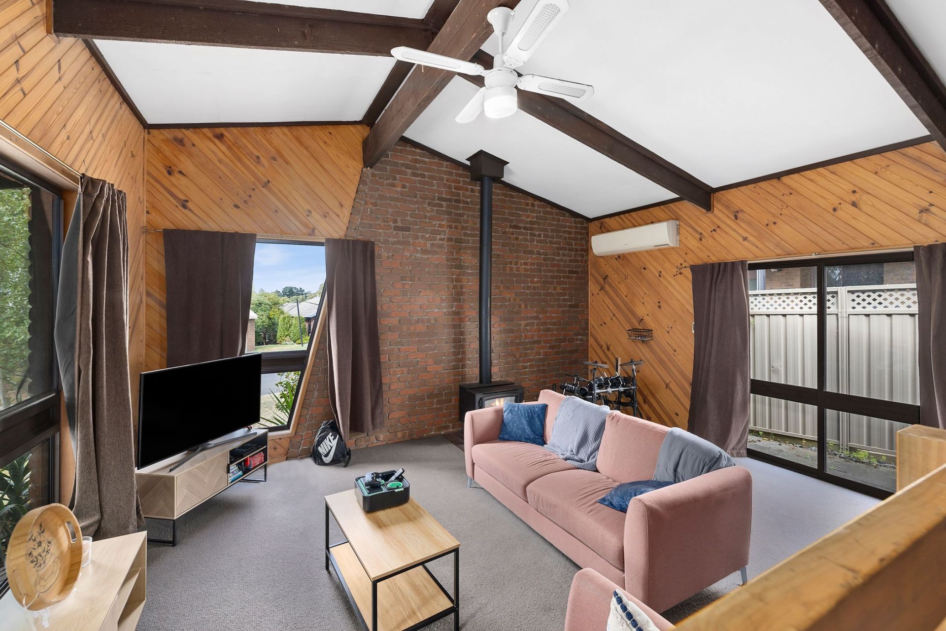 18 Hale Avenue, Mount Clear Ballarat Real Estate Pty Ltd