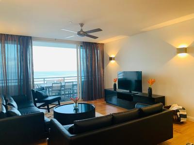 Exclusive Seaview Executive Apartment