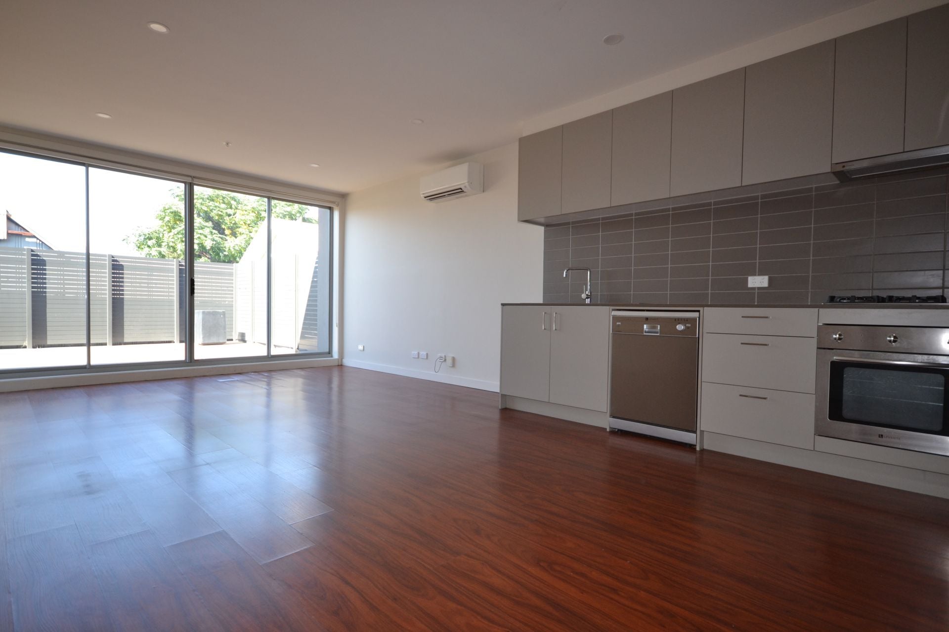 PRESTIGIOUS APARTMENT LIVING