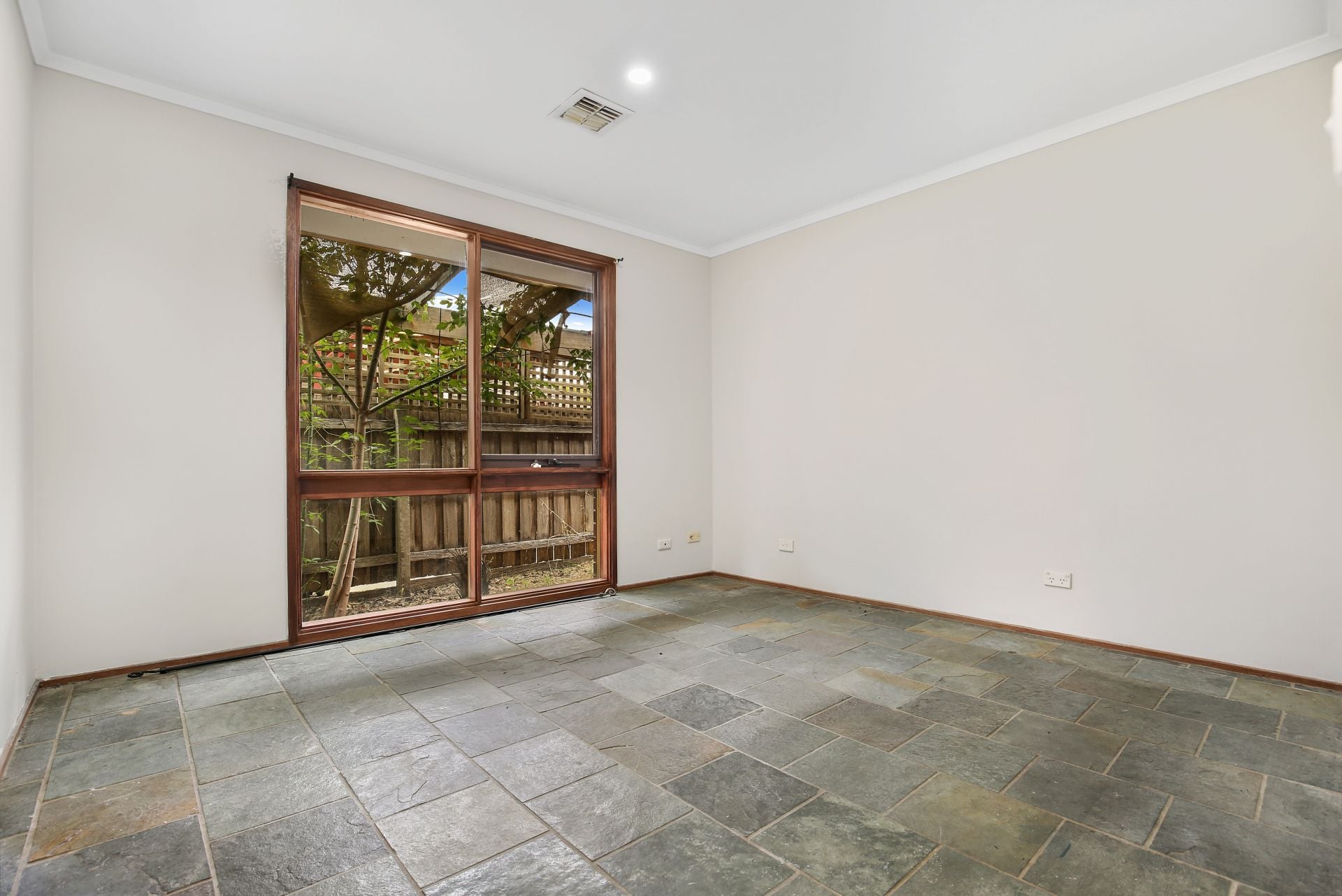 Spacious 4 bedroom Home!