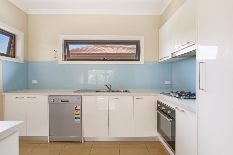 3/105 Purinuan Road, Reservoir