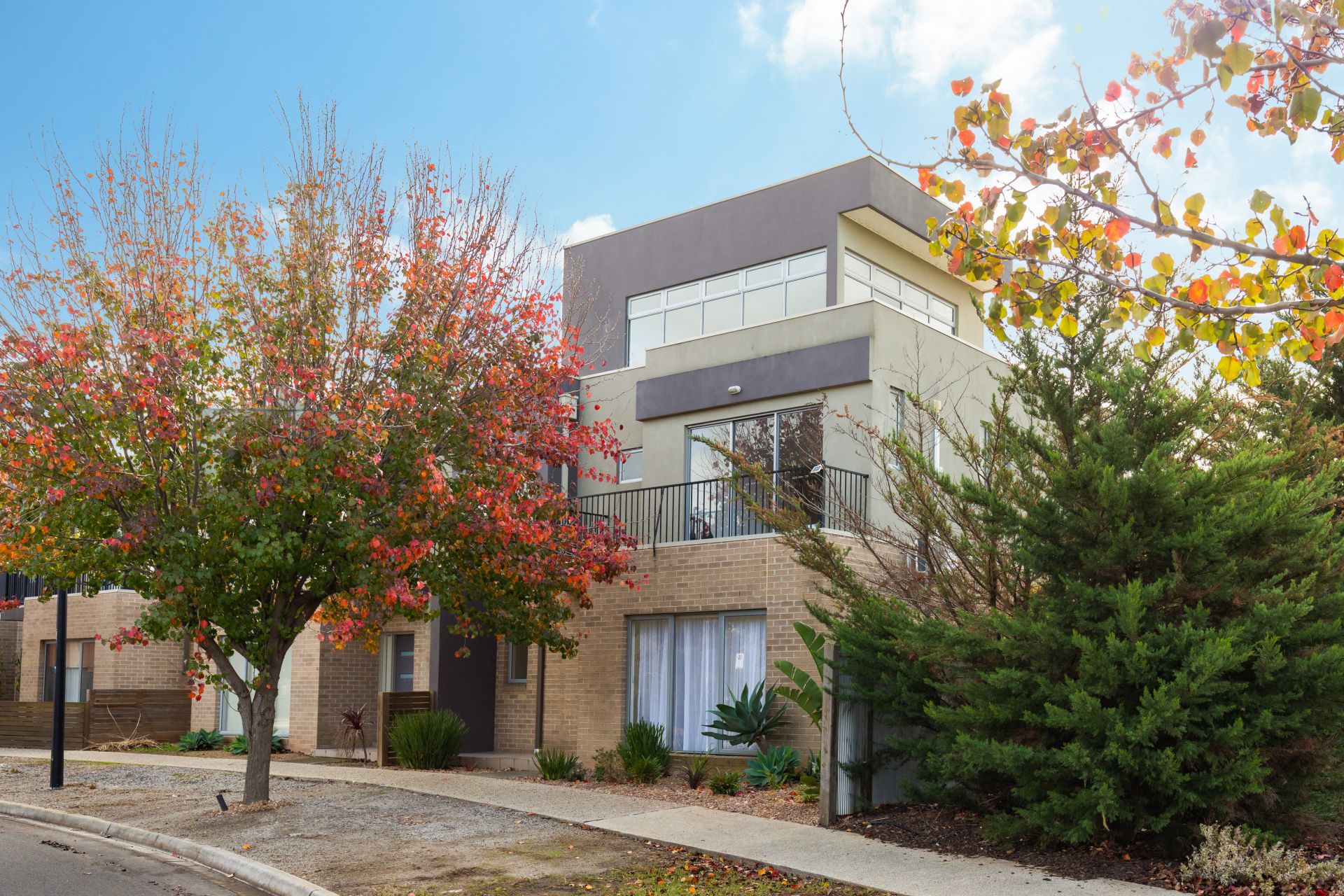 5/19-21 The Avenue, Caroline Springs - Thumbnail 2