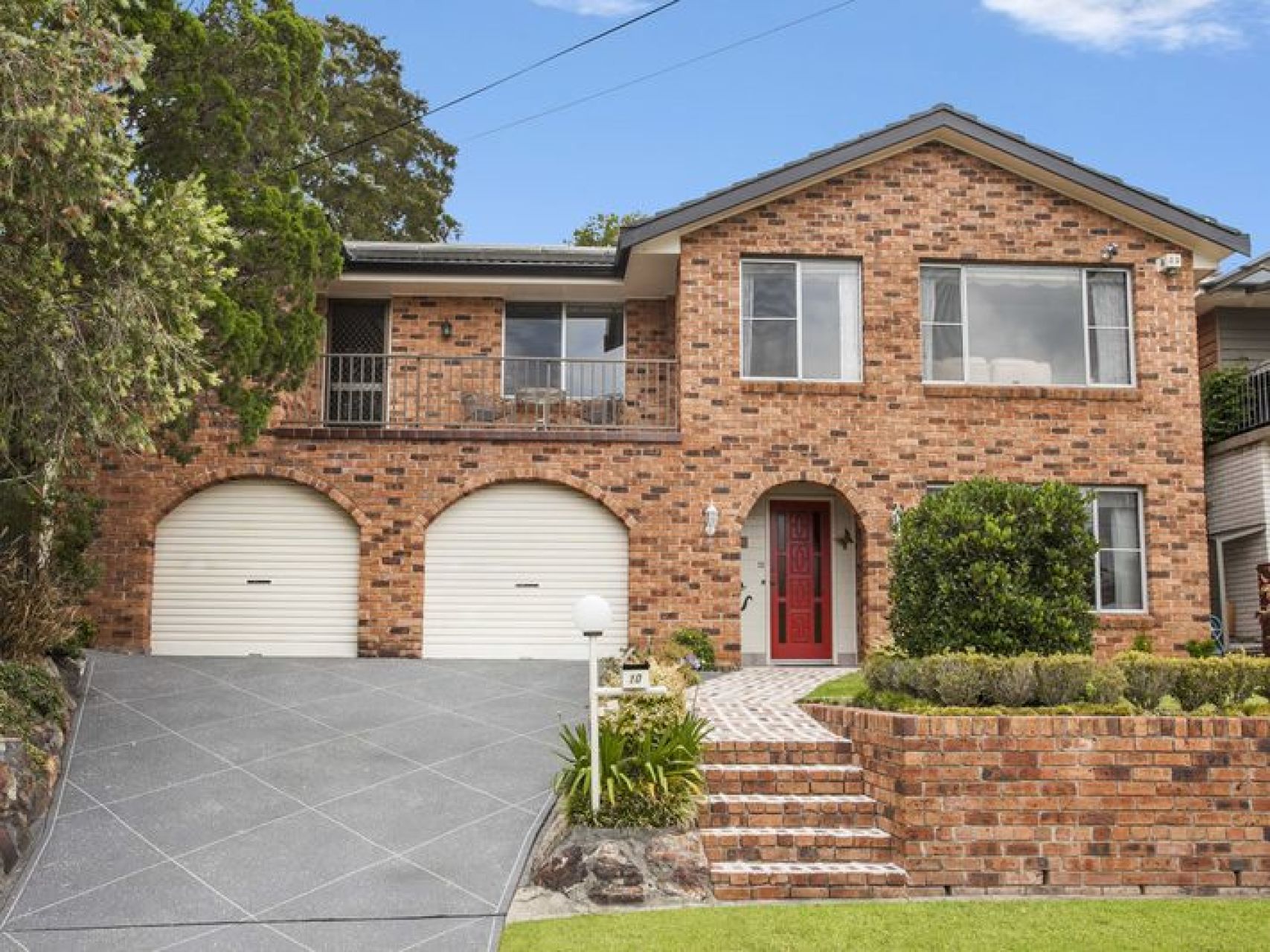 Real Estate For Sale 10 Berrima Street Heathcote , NSW