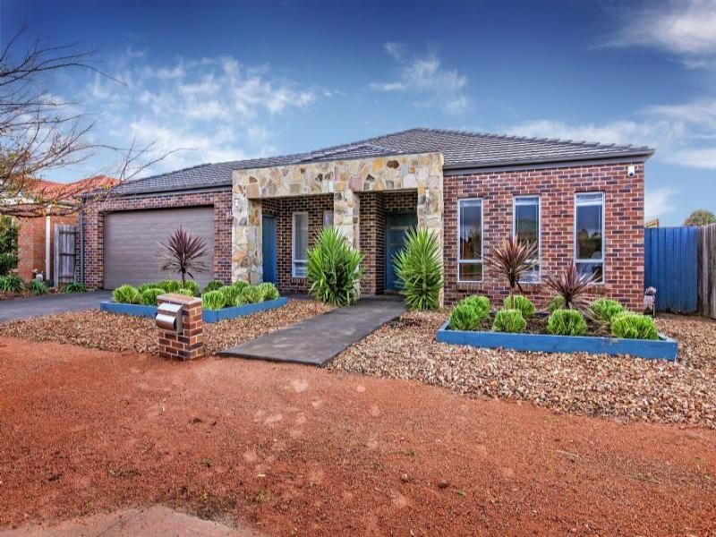 36 Jindabyne Avenue, Taylors Hill - Thumbnail 2