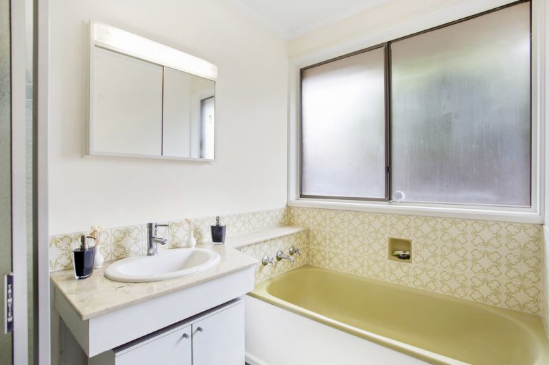 56 Essex Park Drive, Endeavour Hills - Thumbnail 6