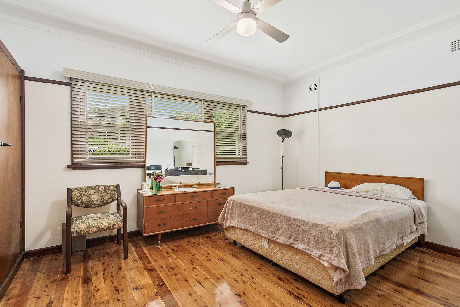 35 Eddystone Road Bexley NSW, Bexley - Thumbnail 6