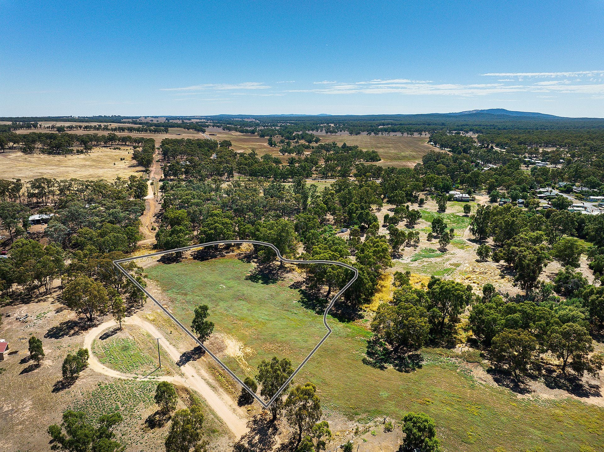 20 Ross Drive, Castlemaine - Thumbnail 6
