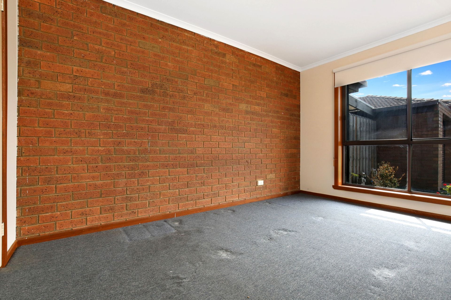 THE PERFECT LOCATION *FRESHLY PAINTED*   *Insp Sat 29th Feb @ 12:00pm*