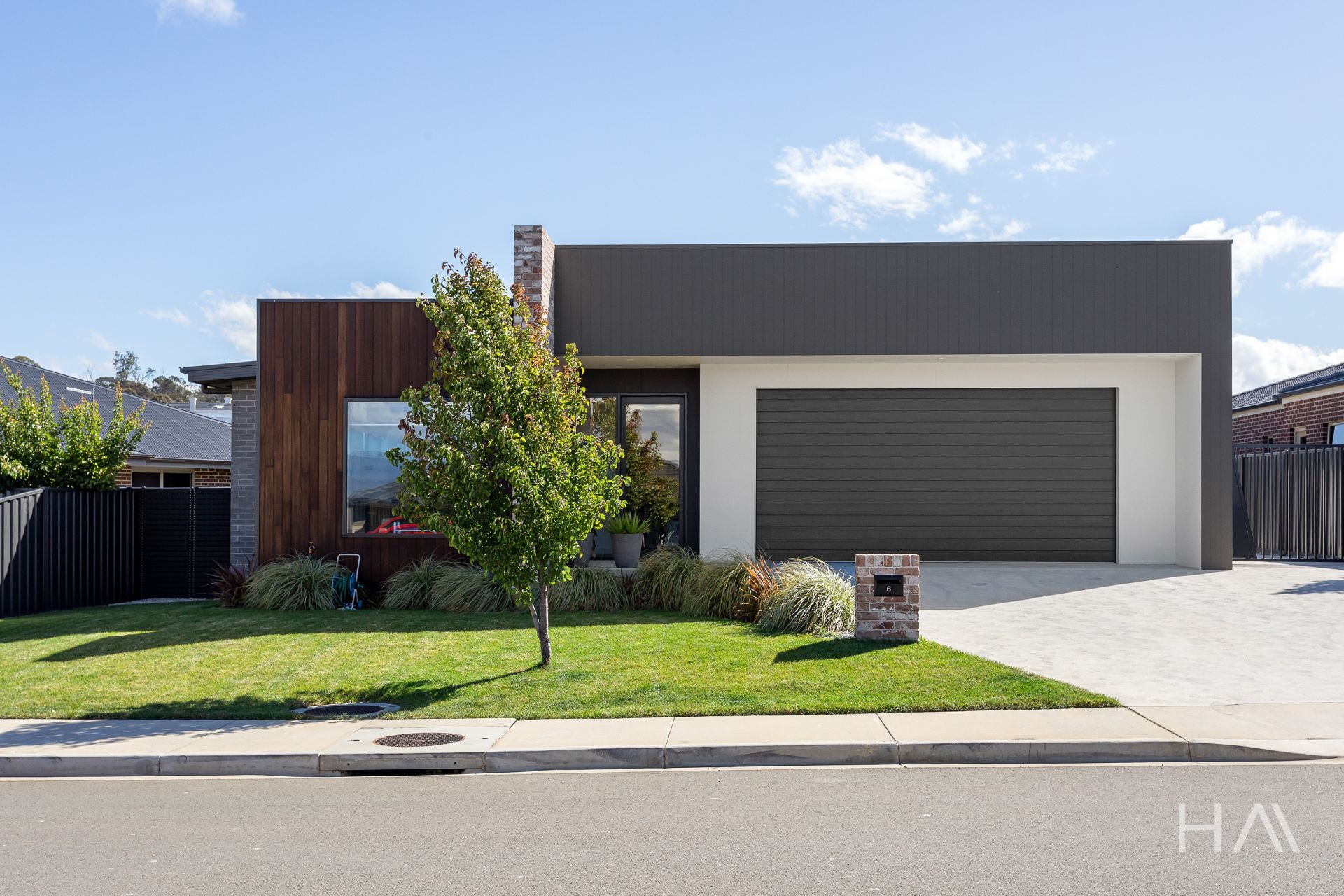 6 Parkfield Drive Youngtown, Youngtown - Thumbnail 2