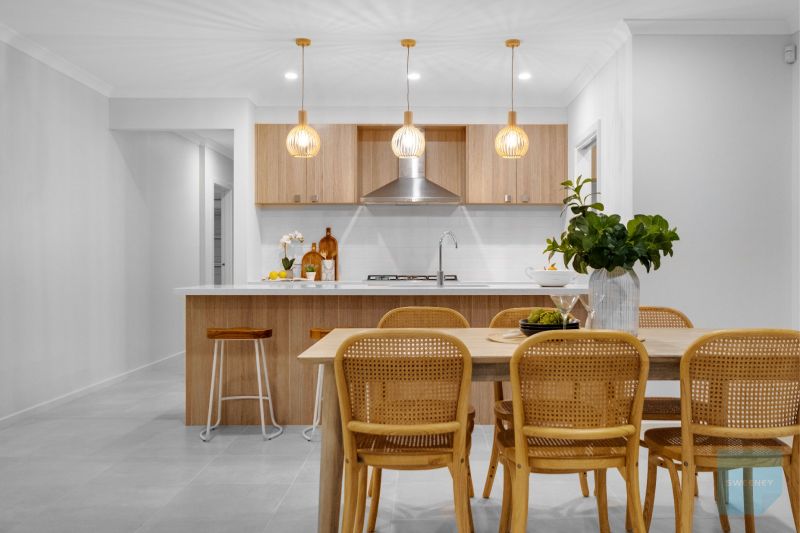 11 Lilybloom Way, Fraser Rise - Thumbnail 4