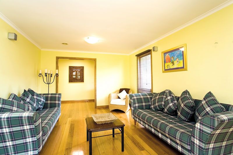 24 Roach Drive, Altona Meadows - Thumbnail 3