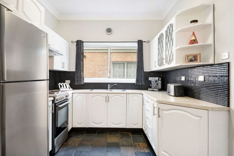 96 Sutherland Road, JANNALI, Jannali - Thumbnail 5
