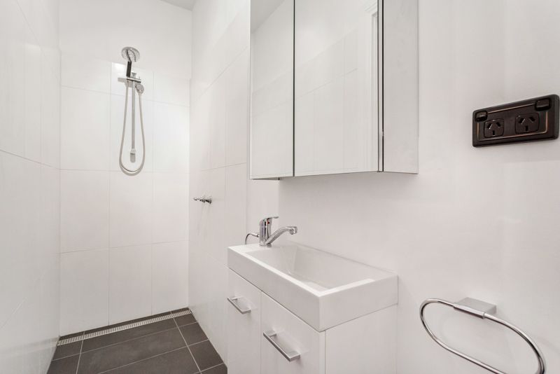 47 Alexander Street, Seddon - Thumbnail 6