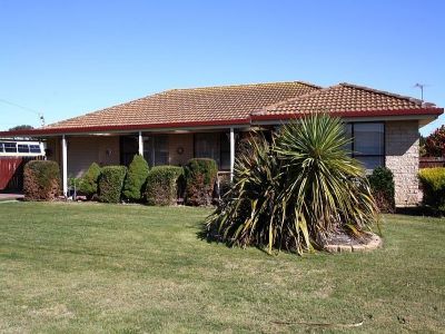 3
 
 
 
  
 
 
 1
 
 
 
  
 
 
 4
 
 
 
 
 
 
 
 74-76 Alexander Street, SHEARWATER TAS 7307, Shearwater - Thumbnail 7