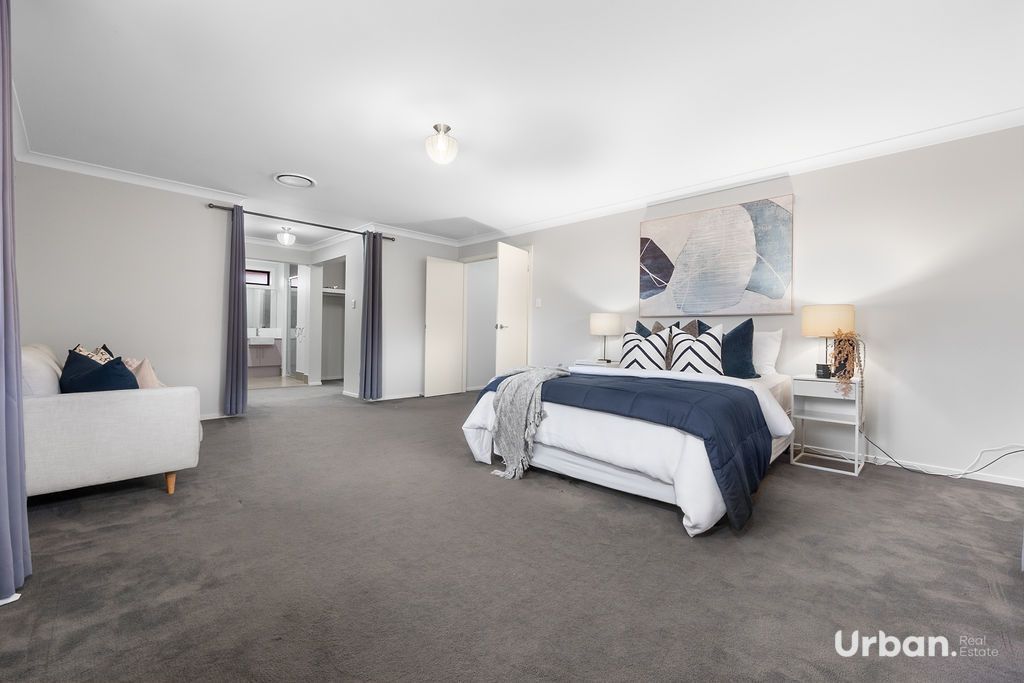 Colebee 10 Sarazen Place