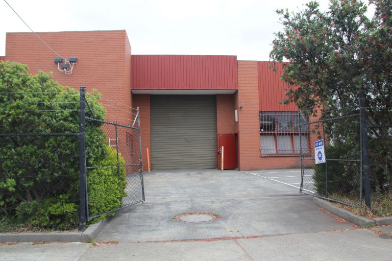 2/2 Clay Court, Thomastown