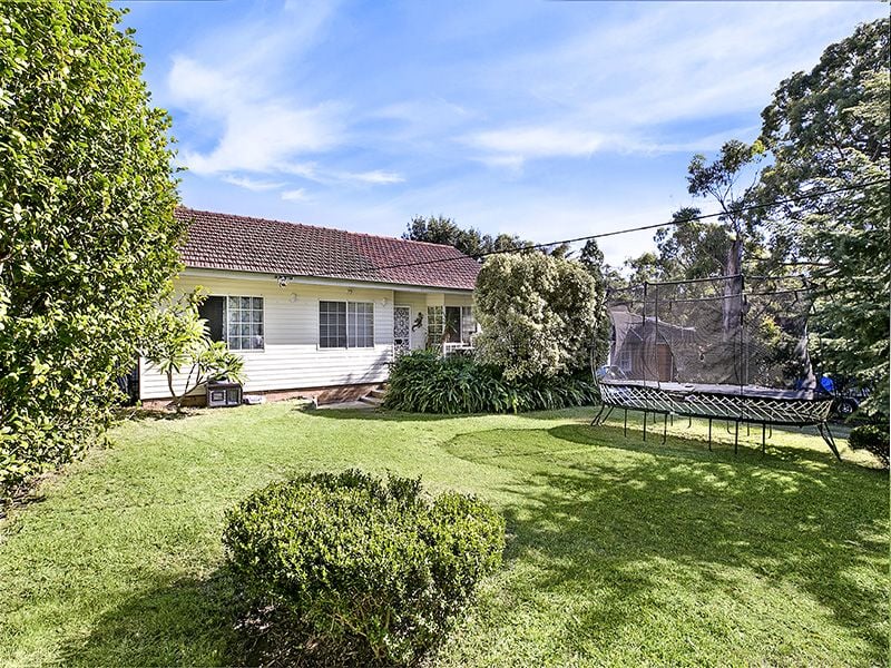 7 Hunter Street, HEATHCOTE, Heathcote - Thumbnail 2