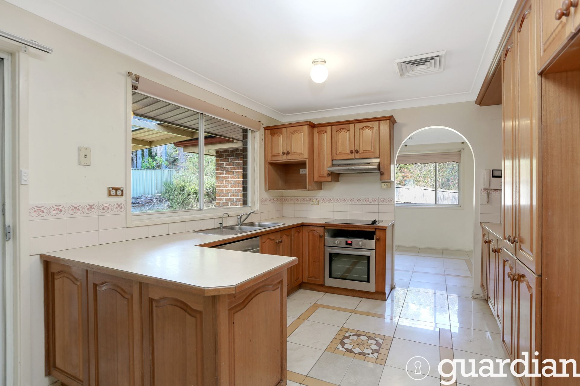 39 Ashford Avenue Castle Hill NSW, Castle Hill - Thumbnail 4